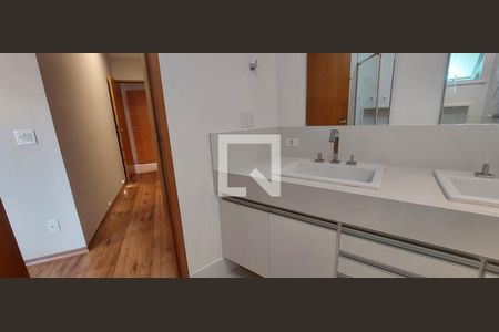 Apartamento para alugar com 123m², 3 quartos e 4 vagas Apartamento para alugar com 123m², 3 quartos e 4 vagasBanheiro 1 Quarto 3 suíte