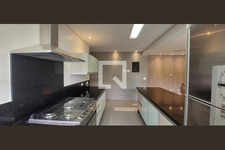 Apartamento para alugar com 123m², 3 quartos e 4 vagas Apartamento para alugar com 123m², 3 quartos e 4 vagasCozinha