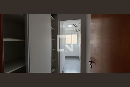 Apartamento para alugar com 123m², 3 quartos e 4 vagas Apartamento para alugar com 123m², 3 quartos e 4 vagasÁrea de Serviço