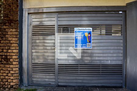 Casa de condomínio para alugar com 250m², 4 quartos e 4 vagas Casa de condomínio para alugar com 250m², 4 quartos e 4 vagasPlaquinha do Quinto Andar