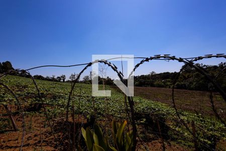 Casa de condomínio para alugar com 250m², 4 quartos e 4 vagas Casa de condomínio para alugar com 250m², 4 quartos e 4 vagasVista da cerca