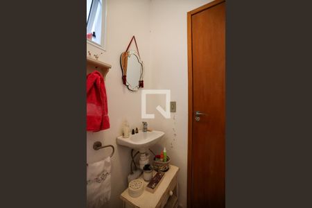 Casa de condomínio para alugar com 250m², 4 quartos e 4 vagas Casa de condomínio para alugar com 250m², 4 quartos e 4 vagasLavabo - detalhes