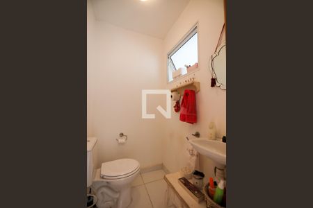 Casa de condomínio para alugar com 250m², 4 quartos e 4 vagas Casa de condomínio para alugar com 250m², 4 quartos e 4 vagasLavabo