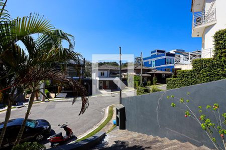 Casa de condomínio para alugar com 250m², 4 quartos e 4 vagas Casa de condomínio para alugar com 250m², 4 quartos e 4 vagasSala - vista