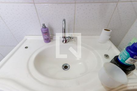 Banheiro de casa para alugar com 2 quartos, 80m² em Vila Medeiros, São Paulo