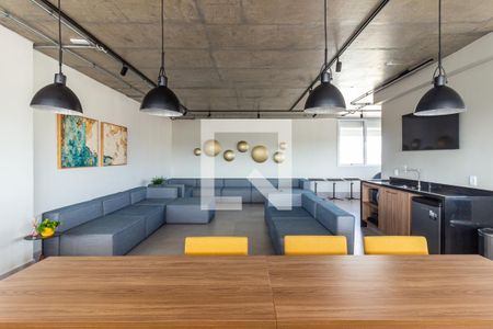 Apartamento à venda com 32m², 1 quarto e 1 vagaÁrea Comum - Salão de Festas