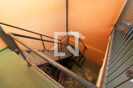 Casa à venda com 250m², 2 quartos e 2 vagasFundo e Terraço da Edícula