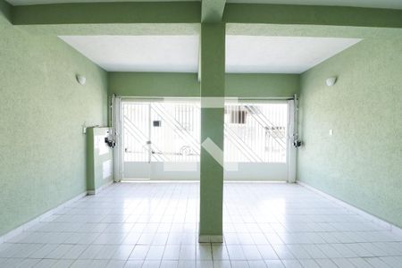 Casa à venda com 250m², 2 quartos e 2 vagasGaragem