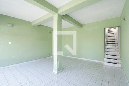 Casa à venda com 250m², 2 quartos e 2 vagasGaragem