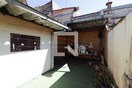 Casa à venda com 250m², 2 quartos e 2 vagasFundo e Terraço da Edícula