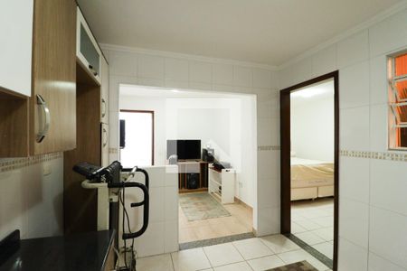 Casa à venda com 250m², 2 quartos e 2 vagasCozinha da Edícula