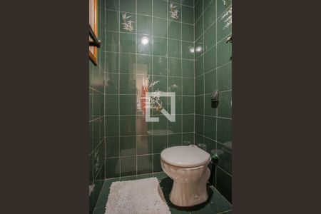 Casa à venda com 400m², 5 quartos e 4 vagas Casa à venda com 400m², 5 quartos e 4 vagasLavabo