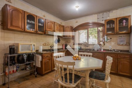 Casa à venda com 400m², 5 quartos e 4 vagas Casa à venda com 400m², 5 quartos e 4 vagasCozinha