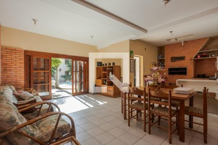 Casa à venda com 400m², 5 quartos e 4 vagas Casa à venda com 400m², 5 quartos e 4 vagasEspaço Gourmet