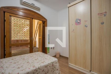 Casa à venda com 400m², 5 quartos e 4 vagas Casa à venda com 400m², 5 quartos e 4 vagasQuarto 4