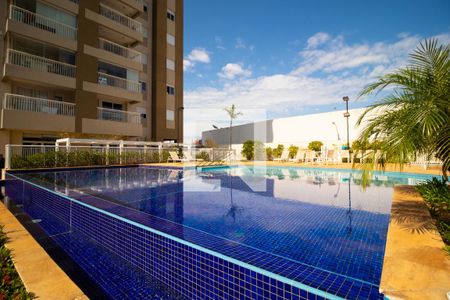Apartamento à venda com 72m², 3 quartos e 2 vagas Apartamento à venda com 72m², 3 quartos e 2 vagasÁrea comum - Piscina