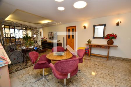 Sala de apartamento à venda com 4 quartos, 218m² em Serra, Belo Horizonte