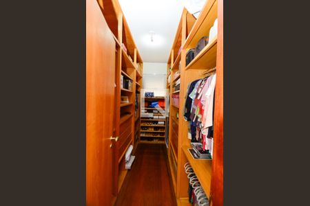 Apartamento à venda com 218m², 4 quartos e 5 vagasSuite -Closet
