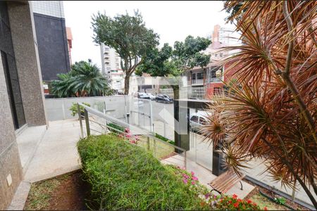 Apartamento à venda com 218m², 4 quartos e 5 vagasEntrada Predio