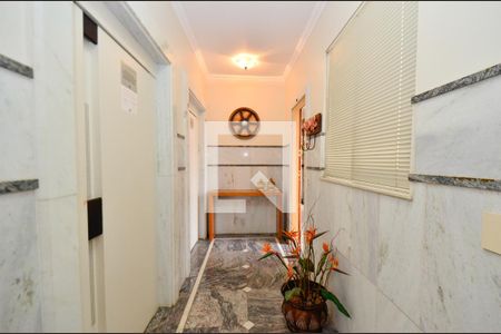 Apartamento à venda com 218m², 4 quartos e 5 vagasHall entrada