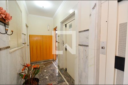 Apartamento à venda com 218m², 4 quartos e 5 vagasHall entrada