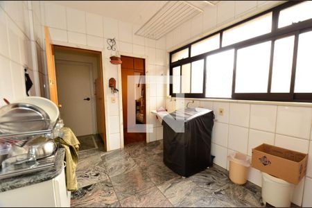 Apartamento à venda com 218m², 4 quartos e 5 vagasArea de serviço