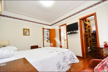 Apartamento à venda com 218m², 4 quartos e 5 vagasSuite 1