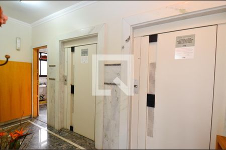 Apartamento à venda com 218m², 4 quartos e 5 vagasHall entrada