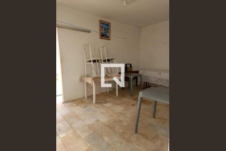 Casa à venda com 244m², 3 quartos e 3 vagas