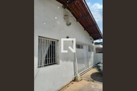 Casa à venda com 244m², 3 quartos e 3 vagas