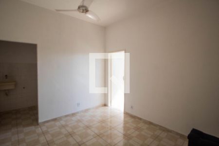 Sala de apartamento para alugar com 1 quarto, 50m² em  Ramos, Rio de Janeiro