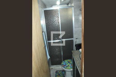 Banheiro de apartamento para alugar com 3 quartos, 84m² em Metrópole, Nova Iguaçu