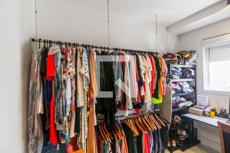 Apartamento à venda com 92m², 2 quartos e 2 vagasCloset da suíte 1