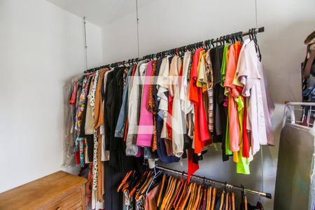 Apartamento à venda com 92m², 2 quartos e 2 vagasCloset da suíte 1