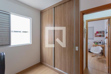 Quarto 1 de apartamento à venda com 3 quartos, 94m² em Ana Lúcia, Belo Horizonte