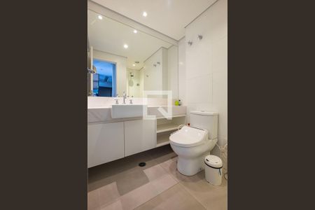 Apartamento para alugar com 100m², 2 quartos e 2 vagas Apartamento para alugar com 100m², 2 quartos e 2 vagasBanheiro