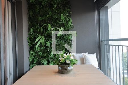 Varanda de kitnet/studio à venda com 1 quarto, 27m² em Indianópolis, São Paulo