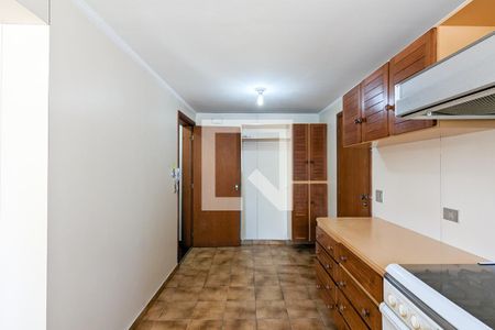 Apartamento à venda com 131m², 3 quartos e 2 vagas Apartamento à venda com 131m², 3 quartos e 2 vagasCozinha