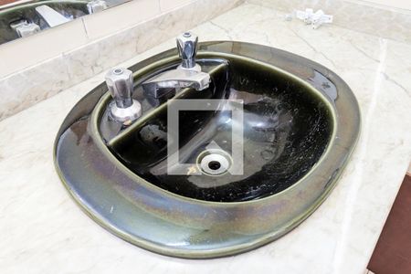 Apartamento à venda com 131m², 3 quartos e 2 vagas Apartamento à venda com 131m², 3 quartos e 2 vagasBanheiro