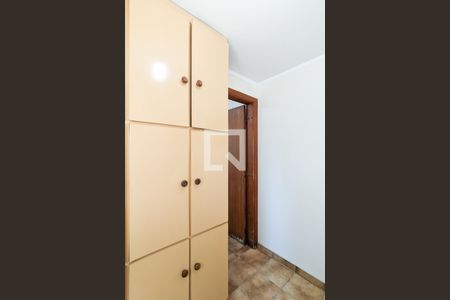 Apartamento à venda com 131m², 3 quartos e 2 vagas Apartamento à venda com 131m², 3 quartos e 2 vagasÁrea de serviço