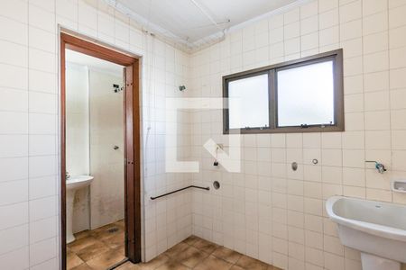 Apartamento à venda com 131m², 3 quartos e 2 vagas Apartamento à venda com 131m², 3 quartos e 2 vagasÁrea de serviço