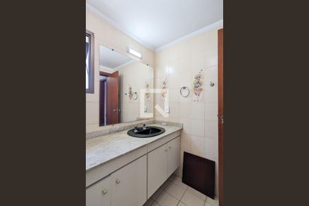 Apartamento à venda com 131m², 3 quartos e 2 vagas Apartamento à venda com 131m², 3 quartos e 2 vagasBanheiro