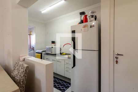 Cozinha de apartamento para alugar com 2 quartos, 48m² em Vila Galvão, Guarulhos
