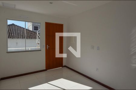 Sala de apartamento para alugar com 2 quartos, 48m² em Recreio dos Bandeirantes, Rio de Janeiro