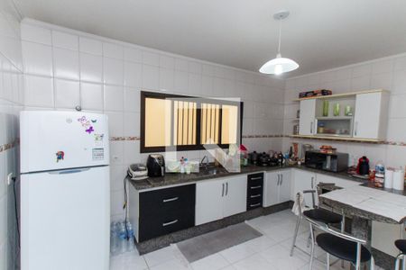 Casa à venda com 168m², 3 quartos e 2 vagasCozinha