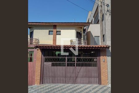 Casa à venda com 168m², 3 quartos e 2 vagasFachada