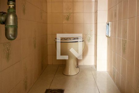 Apartamento à venda com 95m², 2 quartos e 1 vaga Apartamento à venda com 95m², 2 quartos e 1 vagaBanheiro de serviço