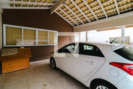 Casa à venda com 250m², 3 quartos e 2 vagas Casa à venda com 250m², 3 quartos e 2 vagasGaragem