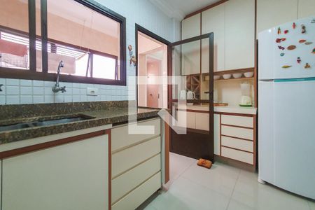 Apartamento para alugar com 126m², 3 quartos e sem vaga Apartamento para alugar com 126m², 3 quartos e sem vagaCozinha