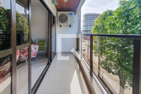 Varanda de apartamento para alugar com 3 quartos, 126m² em Balneario Guarujá, Guarujá